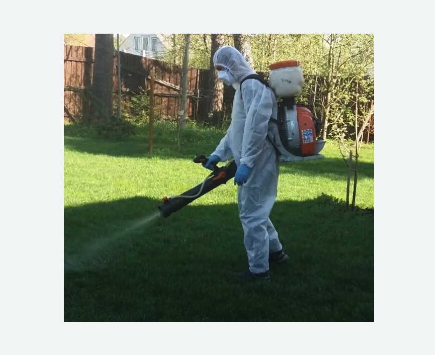 Обработка территории от клещей в Стромыни